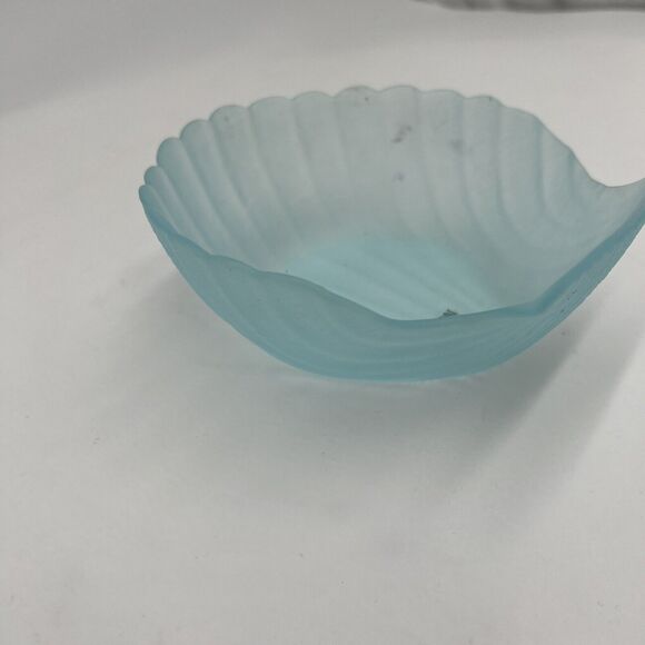 Byron Hirota Glass Frosted Blue Seashell Trinket Bowl Tokyo Japan - Picture 4 of 4